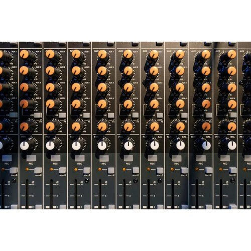TASCAM Model 2400 - Consola de grabación analógica de 24 pistas con interfaz de audio