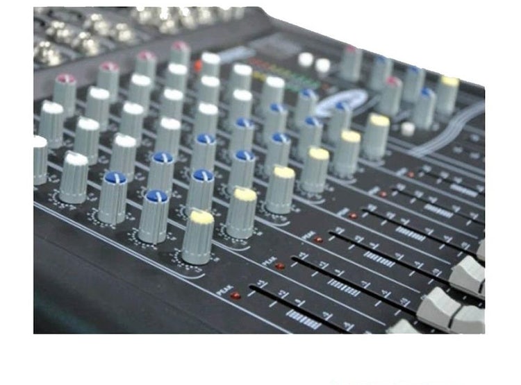 American Pro Black 6 Mixer