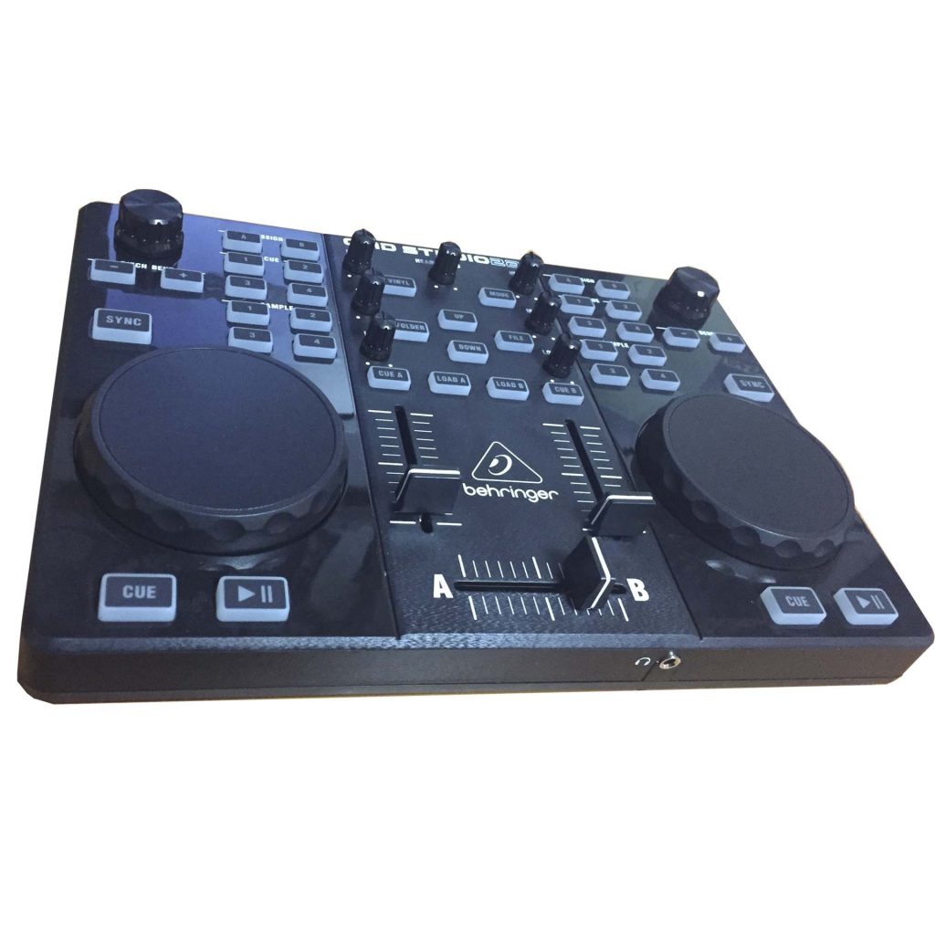 Controlador Behringer CMD Studio 2A – AliagaSonido